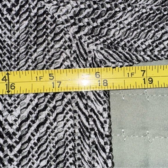 Jordan Taylor A Line cover up Dress Chevron Print 3/4 sleeve V Neck size Small - Picture 3 of 10